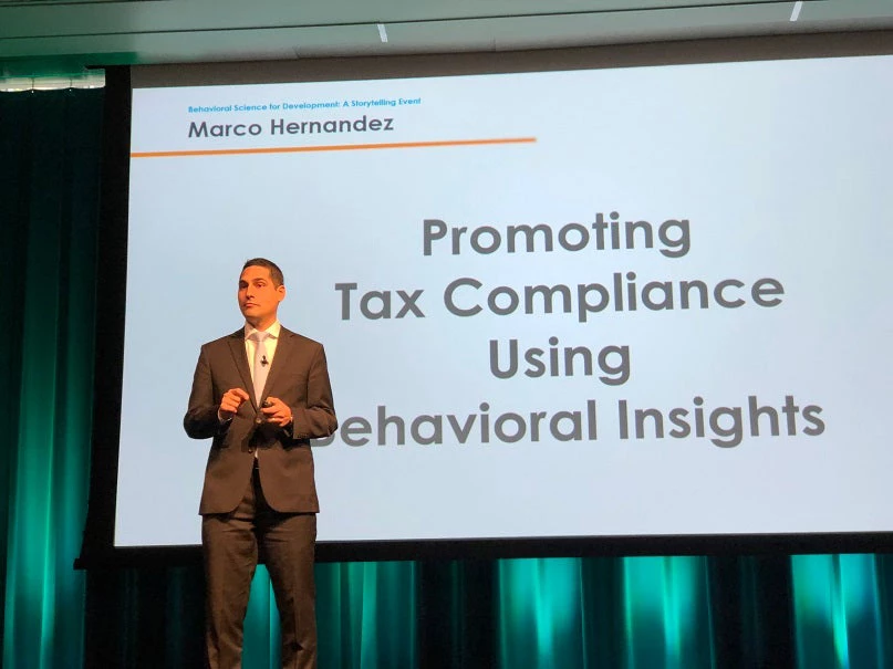 In Guatemala, Program Leader Marco Hernandez and his team tested behaviorally informed messages in letters to non-compliant taxpayers. © World Bank