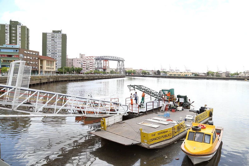 Río Matanza Riachuelo en Buenos Aires