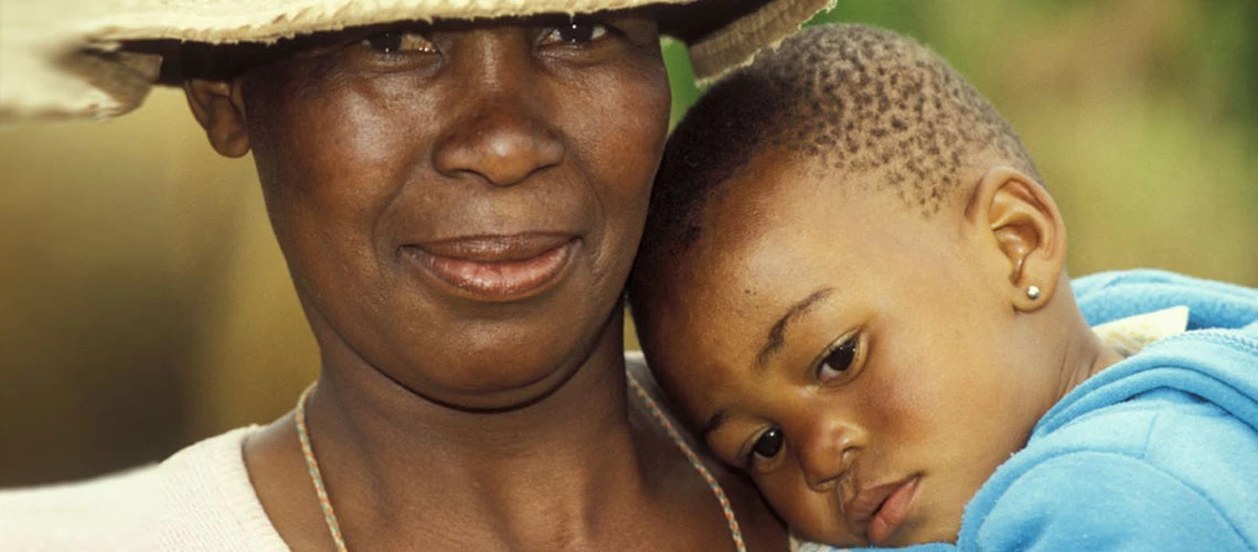 Portrait of mother and child. Botswana. © Curt Carnemark / World Bank