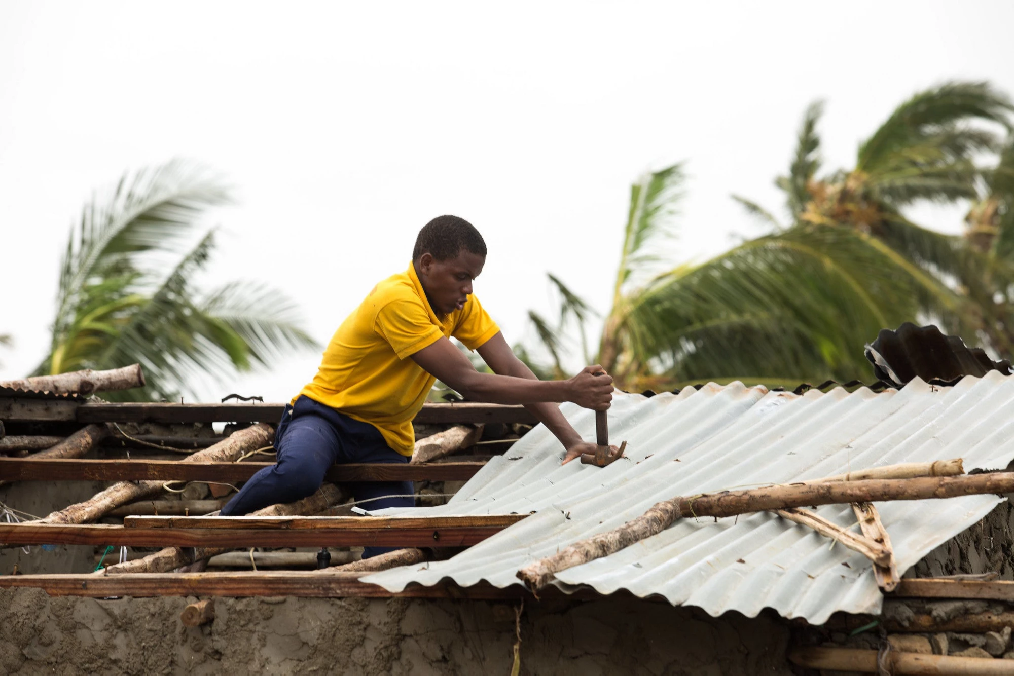 Mozambique-rebuild After Cyclone Idai Mar 2019-denis Onyodi Ifrc-drk-climate Centre 0