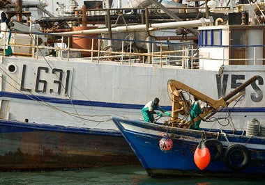 Navires de pêche au large de la Namibie. John Hogg/Banque mondiale