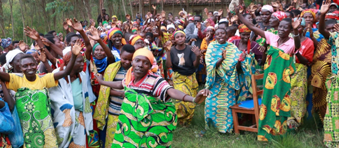 Consultations for Merankabandi Project in the Province of Gitega. Photo: Fabrice Niyonkuru, World Vision.