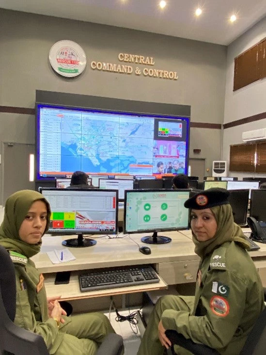 Paras and Taskeen at the newly established Emergency Operations Center in Karachi. Photo: World Bank.