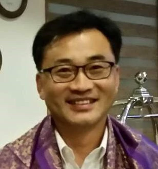 Hyoung Gun Wang