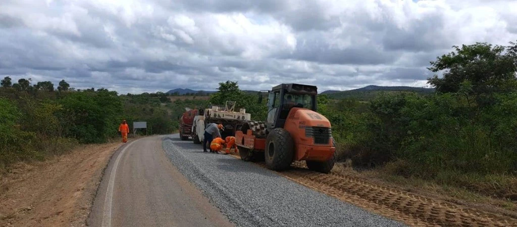 Recuperação de estradas na Bahia