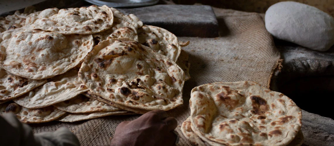 Wheat-based roti for sale in a market in Lahore, Pakistan, in 2019. Photo credit: Flore de Preneuf/ World Bank