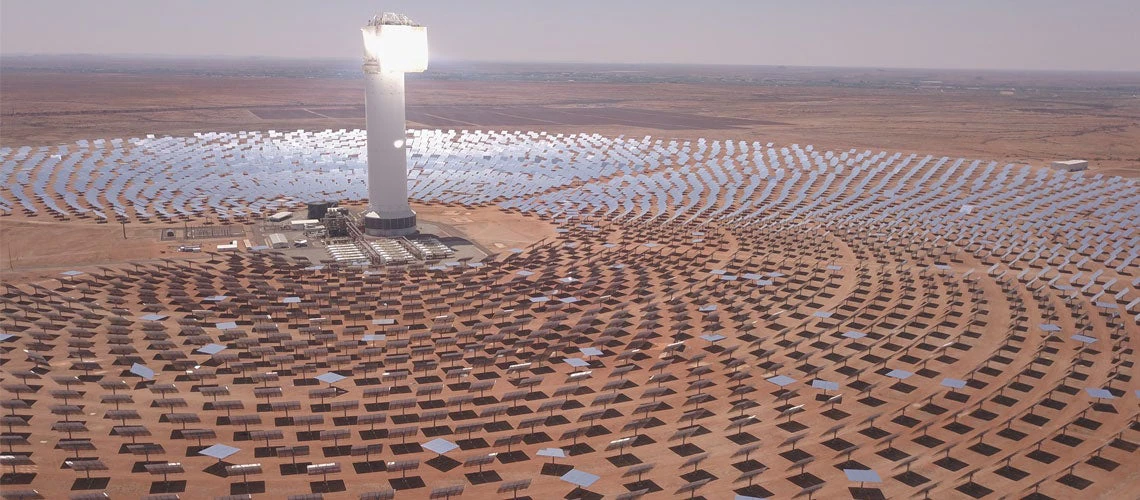 Upington/South Africa Solar power station which feeds into national grid. Photo: Nicole Macheroux-Denault / Shutterstock