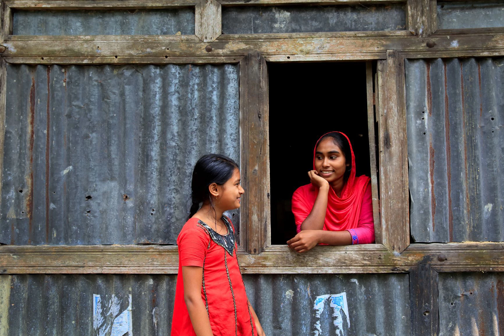 Urban populations in Rajshahi and Chittagong districts of Bangladesh continue to experience mental health issues related to COVID-19. 