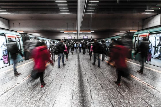 Rush hour in Los Heroes metro station in Santiago, capital of Chile.