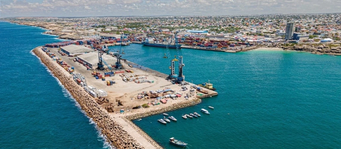 Mogadishu Port, Somalia. Photo by Mohamed Abihakim, World Bank 