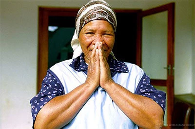 A woman in South Africa. © Trevor Samson/World Bank