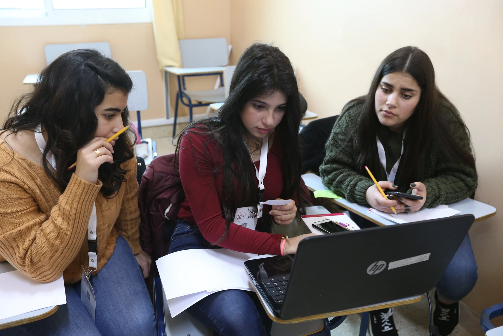 Les femmes travaillent ensemble au Liban.