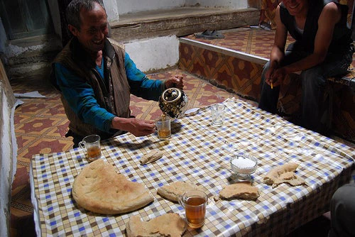 Migrants are putting food on the table in Tajikistan. (Credit: Sugarmelon, Flickr Creative Commons)