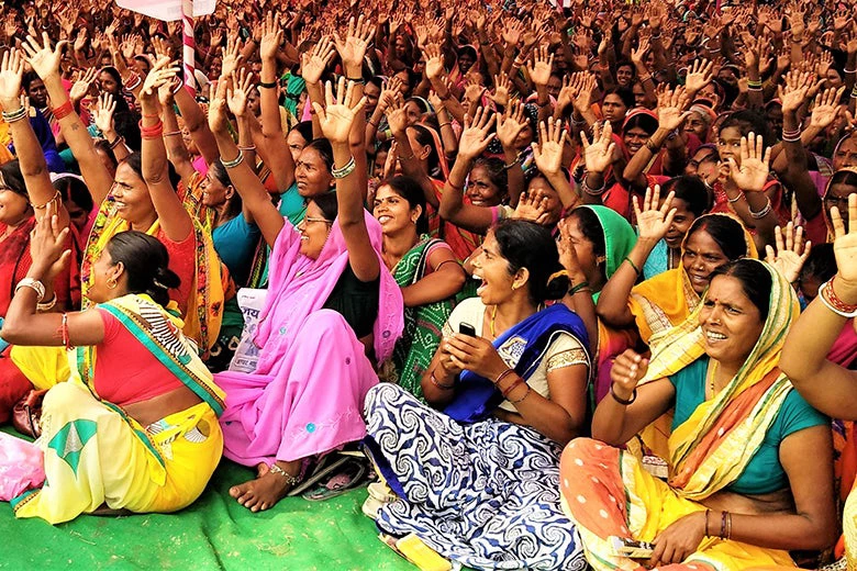 Technology-is-changing-the-lives-of-indias-farmers-women-assembly