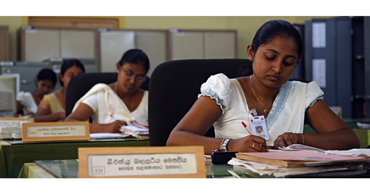 Do policymakers underappreciate public employment?