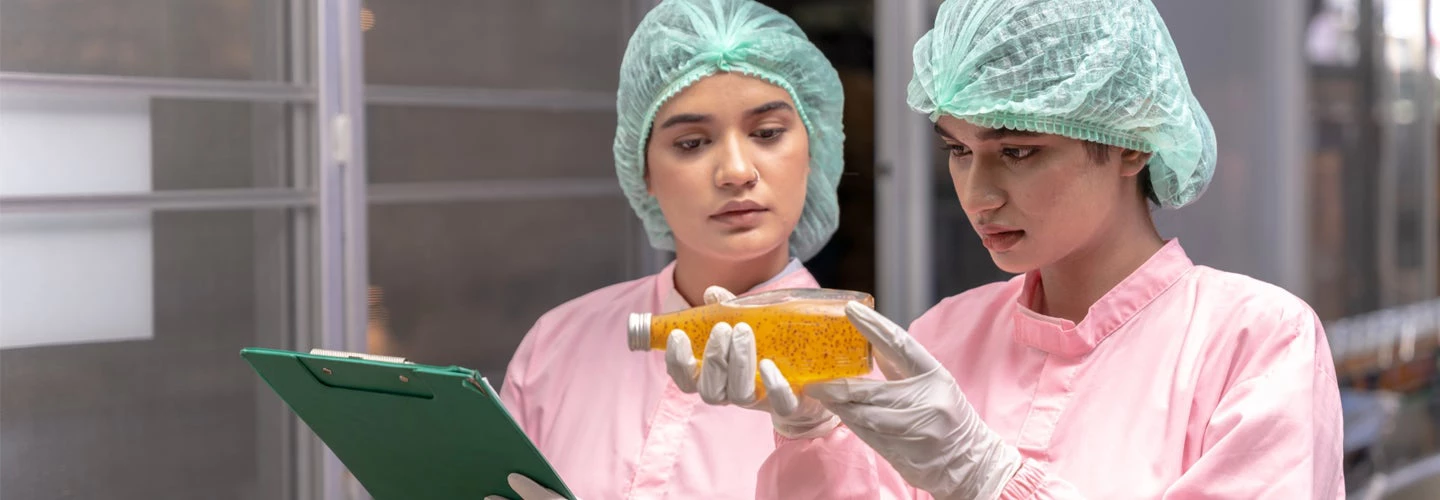 Women workers in Indian factory