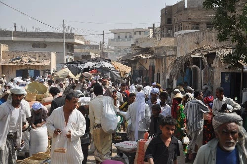 Al Hudaydah's main market, Yemen - Claudiovidri l Shutterstock.com