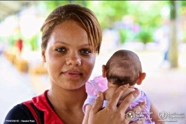 Una mujer embarazada en su casa en Recife, Brasil. Créditos: EPA / Percio Campos