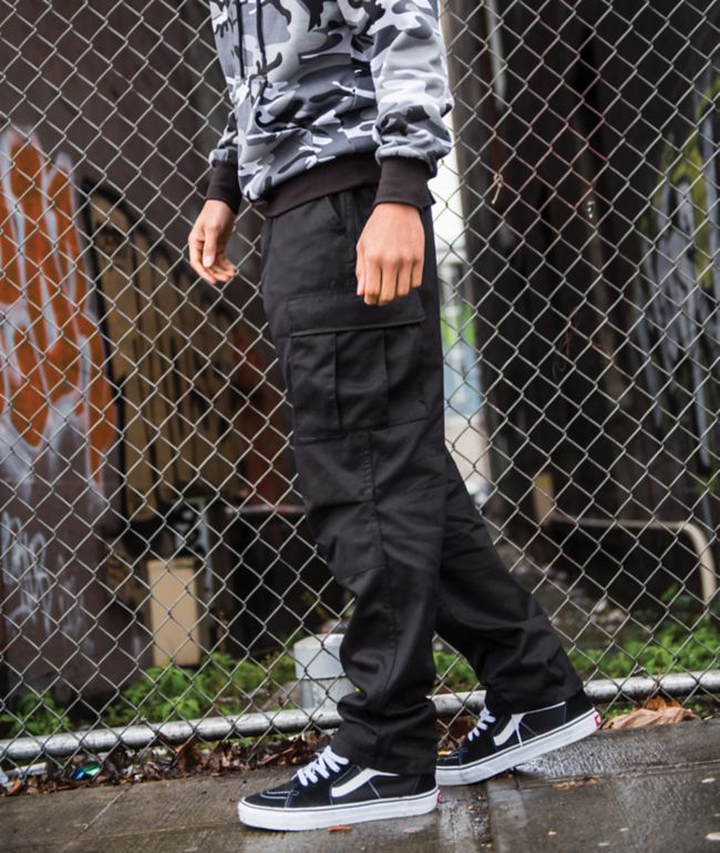 black cargo pants outfit