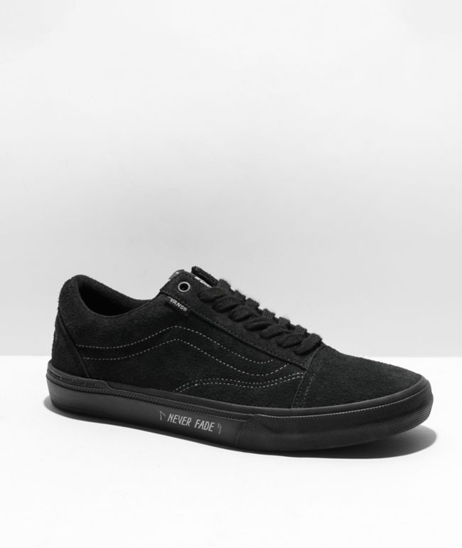 Vans Chukka Low Blackout Skate Shoes