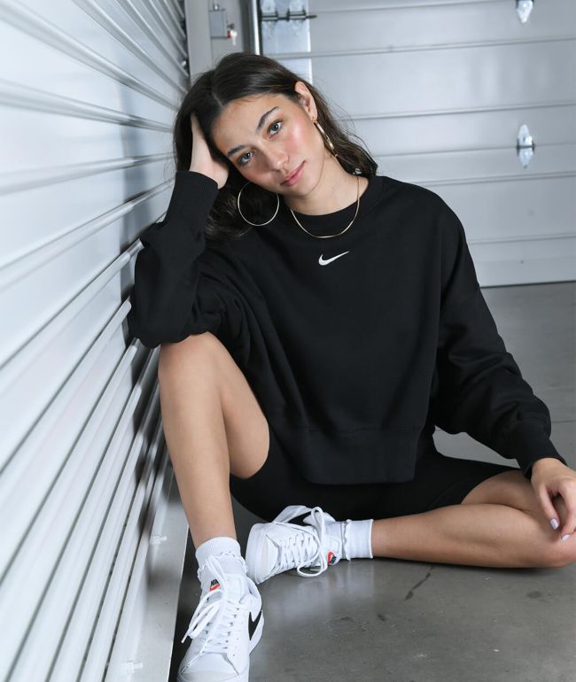 Nike Black Crewneck Sweatshirt