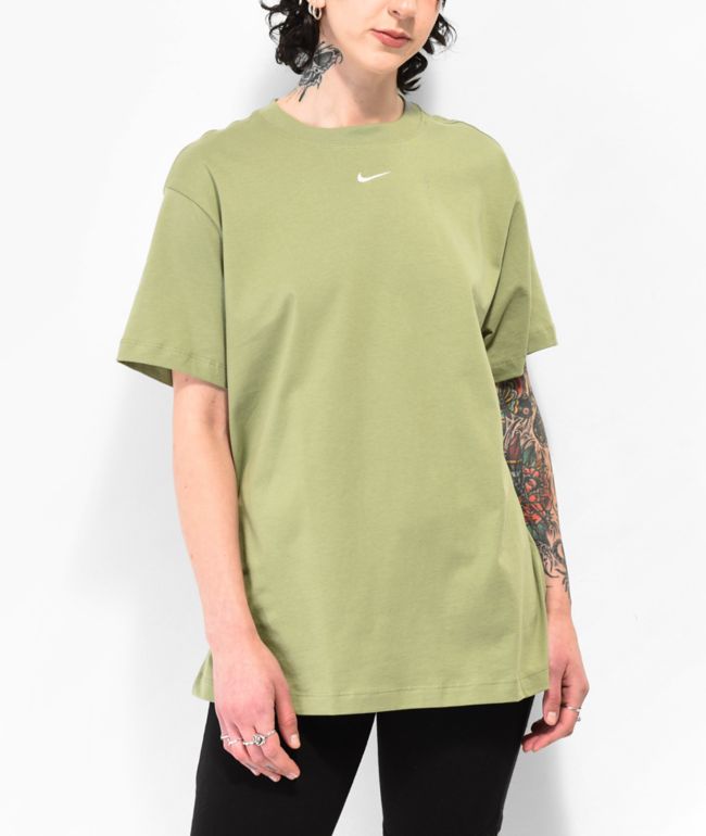 bestrating Afstotend toernooi Nike Sportswear Essential Green T-Shirt
