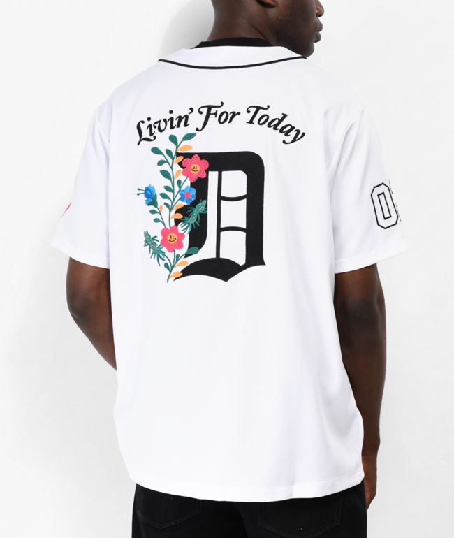 Empyre Chuck White & Black Pinstripe Baseball Jersey - Size L - White - Jerseys - Shirts - Men's Clothing at Zumiez